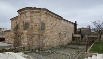 Iglesia de San Frontis (Zamora): historia, arte y la emoción del Vía Crucis al otro lado del Duero