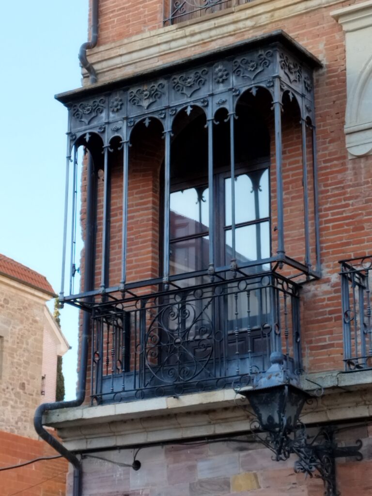 mirador de forja Casa Cervato, Benavente